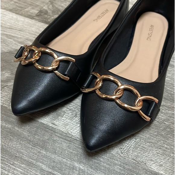 AFEETSING Black W/ Chain Link Flats - Picture 4 of 15